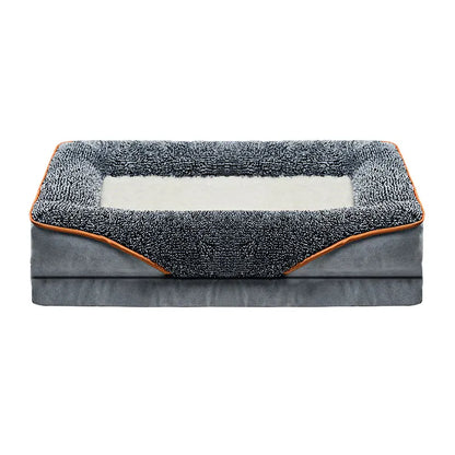 Oversized pet bed, washable with raised edges,